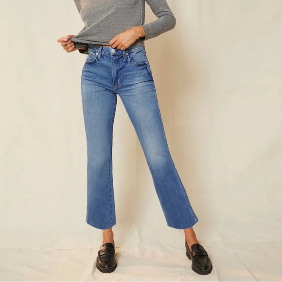 AMO High Rise Kick Jeans - Picture 7 of 7